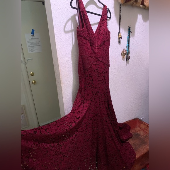 Vera Wang Dresses & Skirts - VERA WANG Merlot Lace Trumpet Gown Bridesmaid Dress